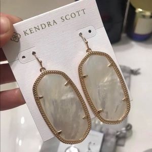 Kendra Scott Danielle Earrings